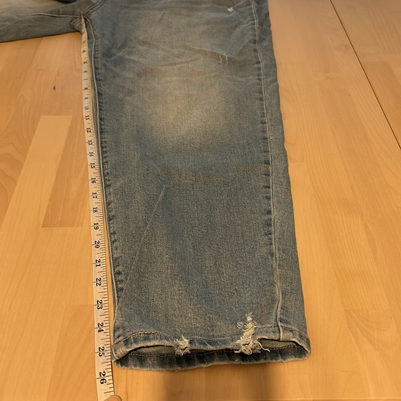 Time and Tru Cropped Boyfriend Mid Rise Jeans 16 - Picture 11 of 14